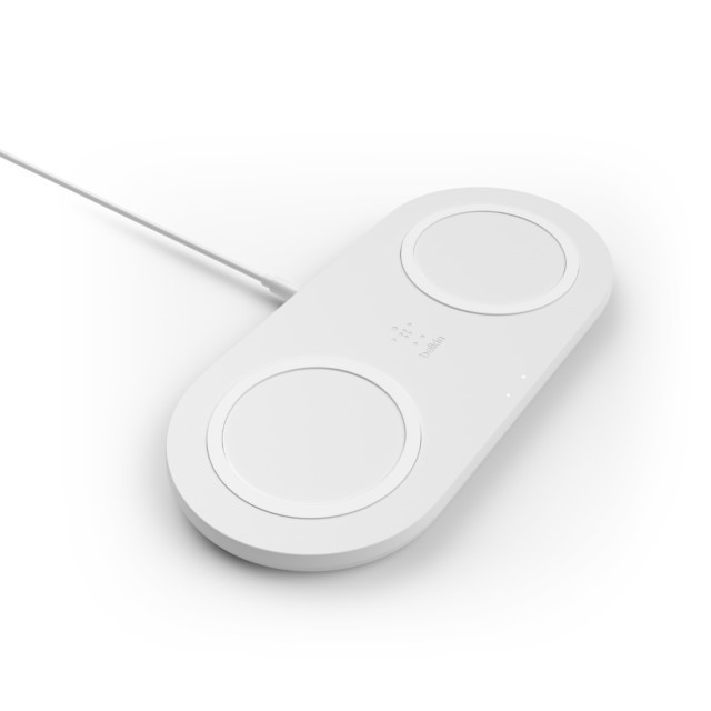 Belkin Dual - Base de carga inalámbrica + adaptador de corriente CA - 10 vatios - blanco